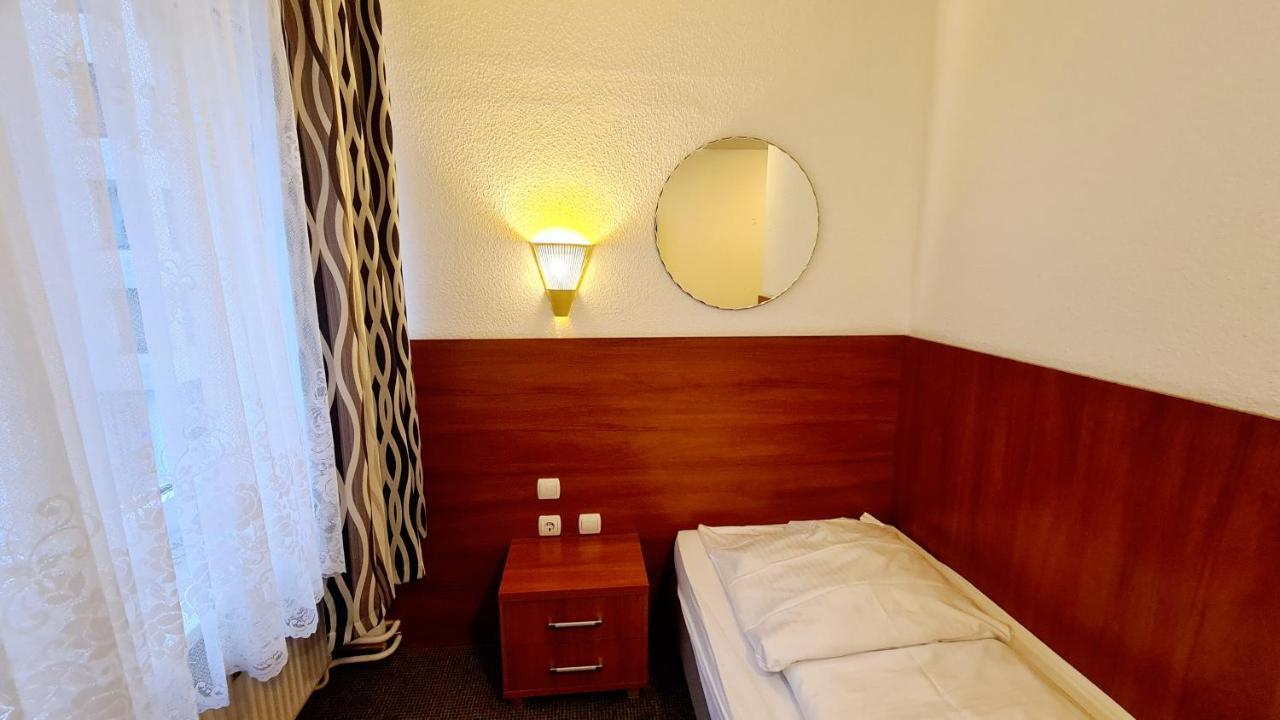 Hotel Zentrum Hanovre Extérieur photo